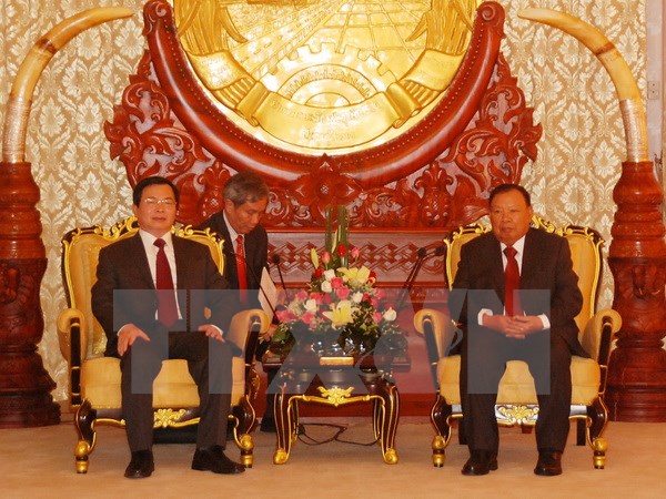 ການນຳລາວ ຕ້ອນຮັບ ຄະນະຜູ້ແທນຂັ້ນສູງກະຊວງອຸດສາຫະກຳການຄ້າຫວຽດນາມ